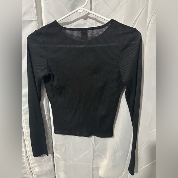 Onzie twirl top in black - Picture 5 of 5